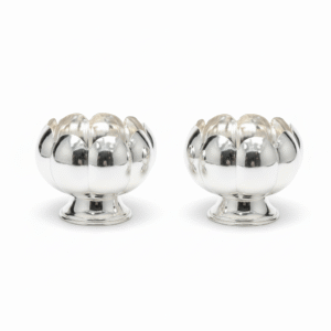 Silver petal design kumkum battlu